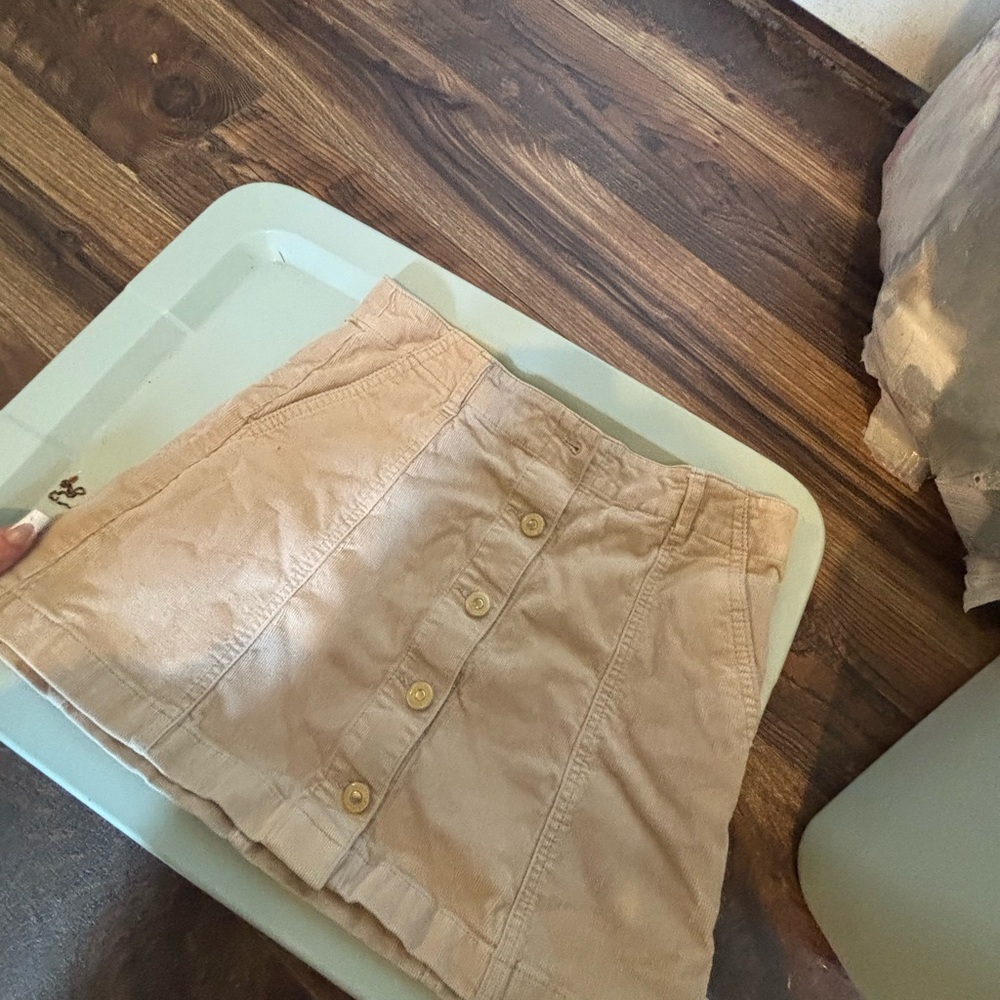 Forever 21 Beige Button-Front Mini Skirt